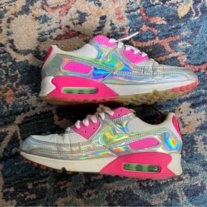 NIKE AIRMAX 90 "LX DAISY LEOPARD
IRIDESCENT"